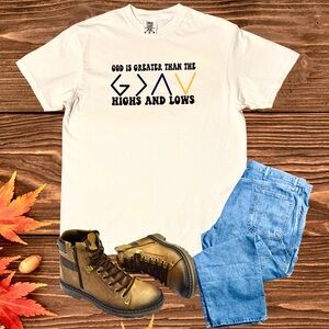 God is Greater than the Highs and Lows Graphic T-Shirt, size Medium.